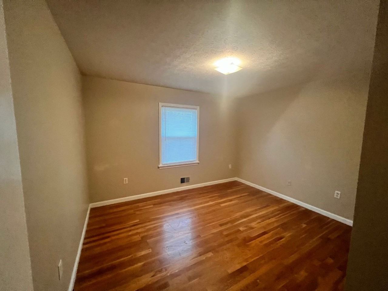 5508 Fruitwood Dr - Photo 7 of 13