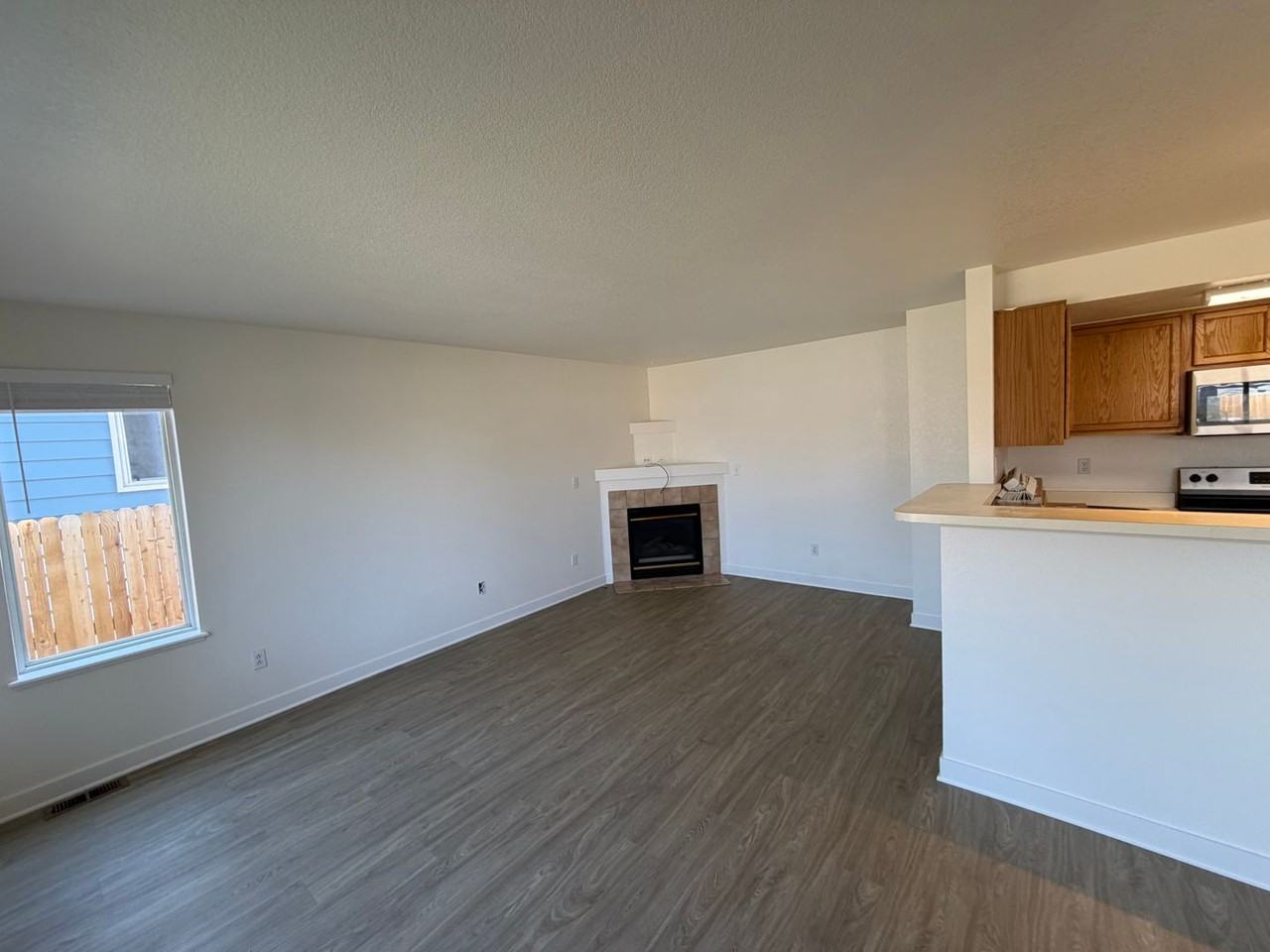 12139 Applewood Ct - Photo 6 of 29