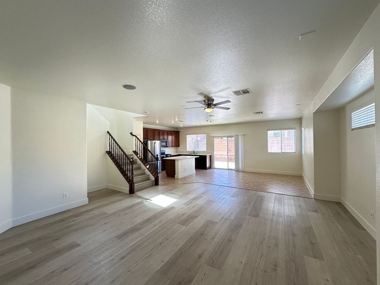 9283 Placer Bullion Ave - Photo 3 of 23