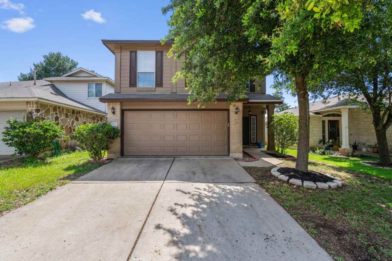 11502 Johnny Weismuller Ln - Photo 2 of 33