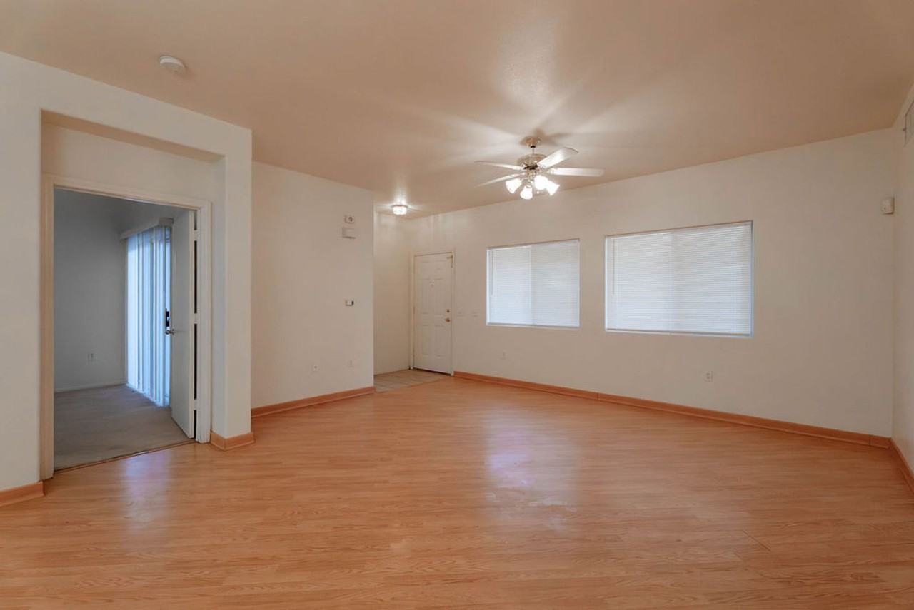2153 Jasper Bluff St #103 - Photo 7 of 32
