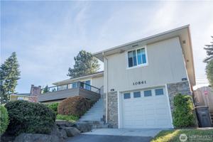 featured image of 10861 Auburn Ave S
