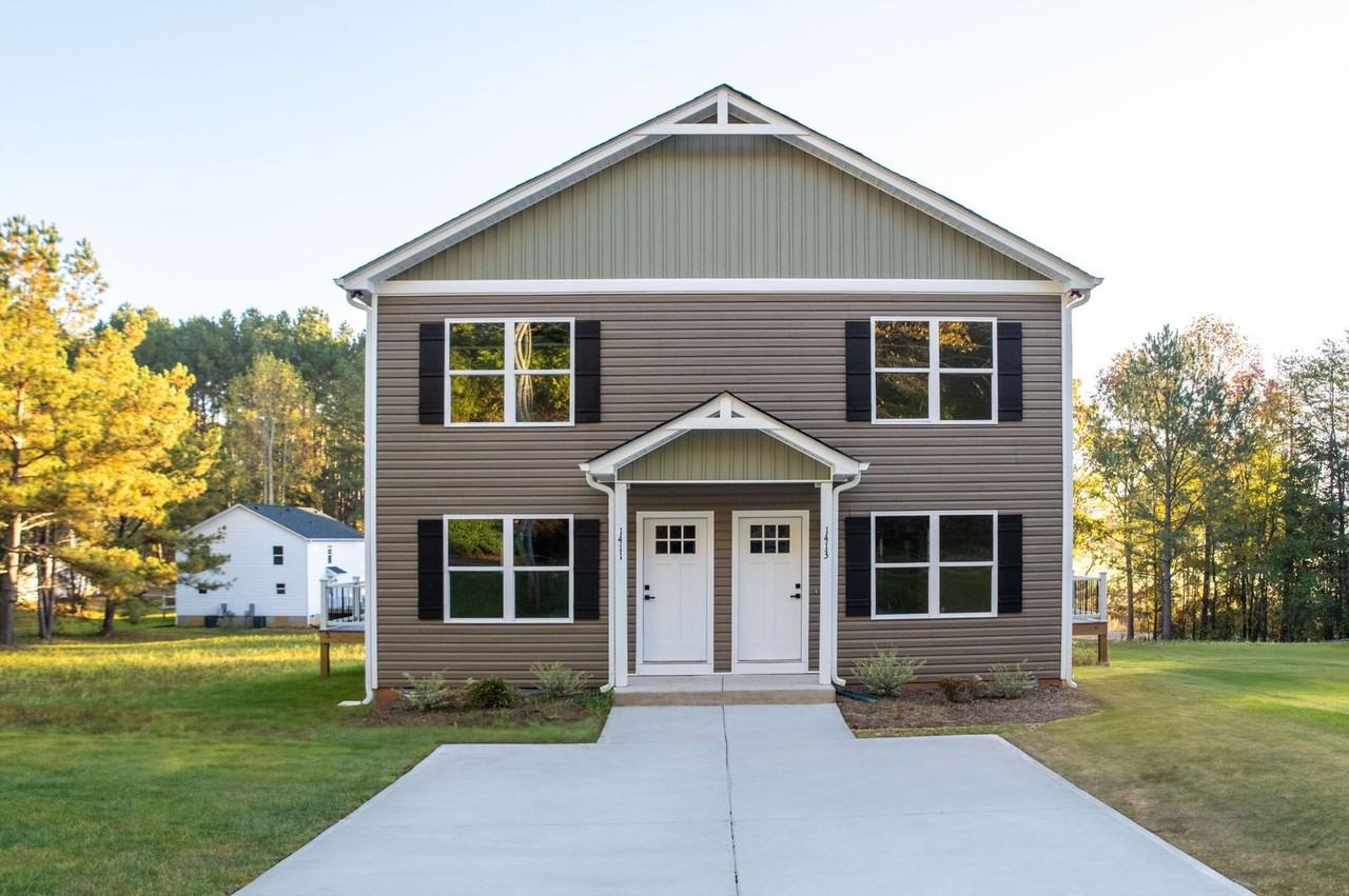 Pet-Friendly Duplex in Hickory! - Photo 2 of 31
