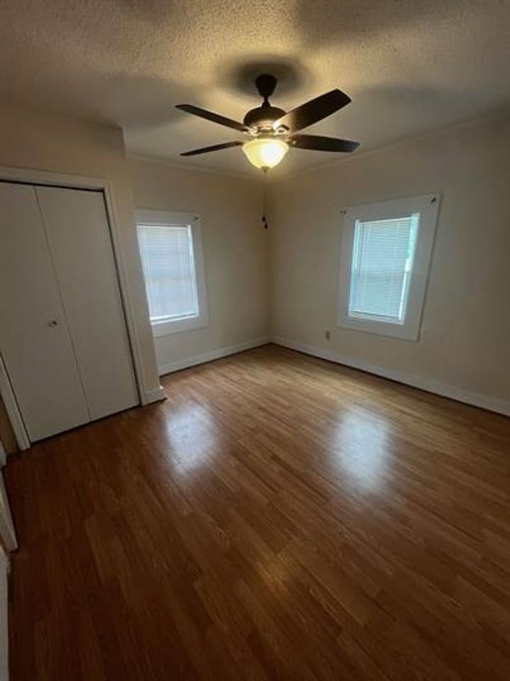 408 Hiley St - Photo 5 of 8