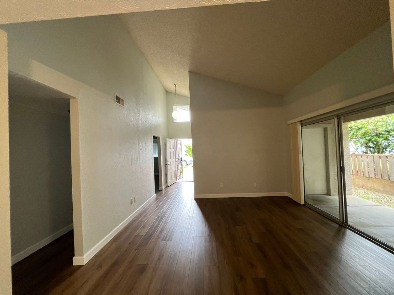 470 Java St - Photo 2 of 18