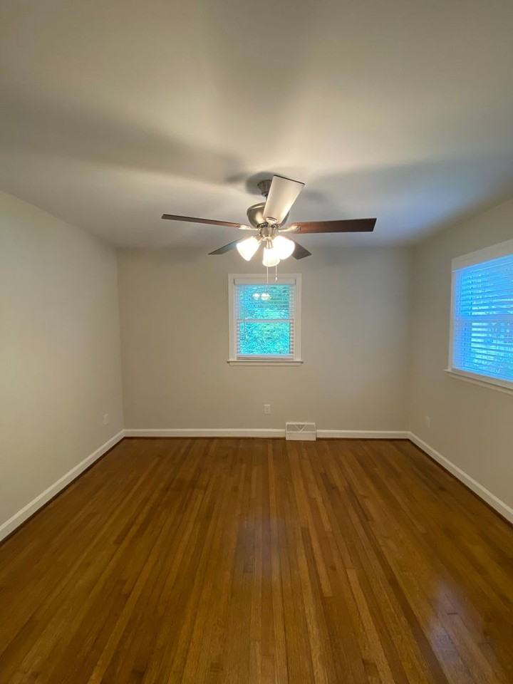 3811 Barwick St - Photo 5 of 23