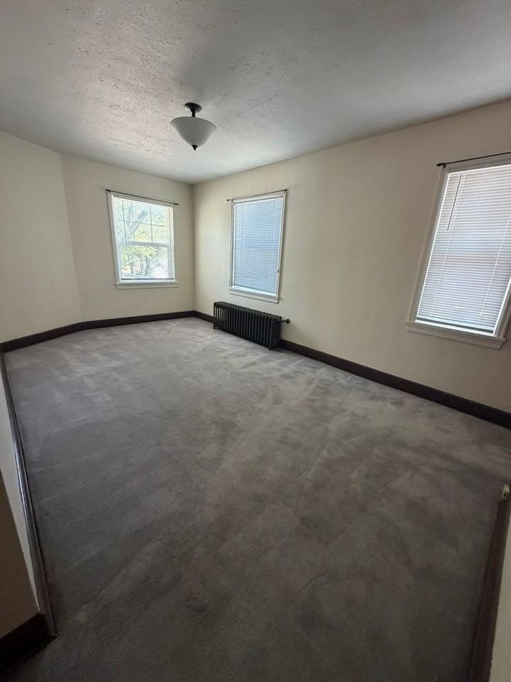 505 N Alameda Ave - Photo 2 of 4
