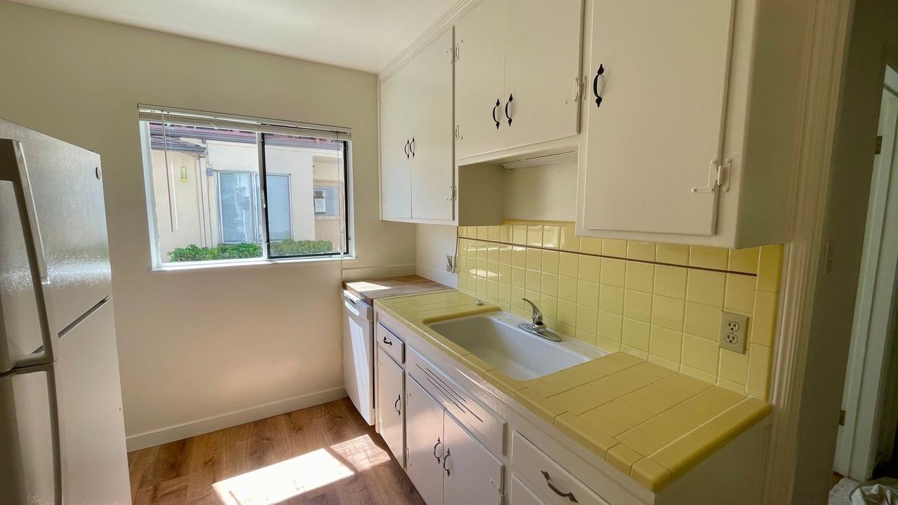 3608 Bickerstaff Rd - Photo 4 of 7