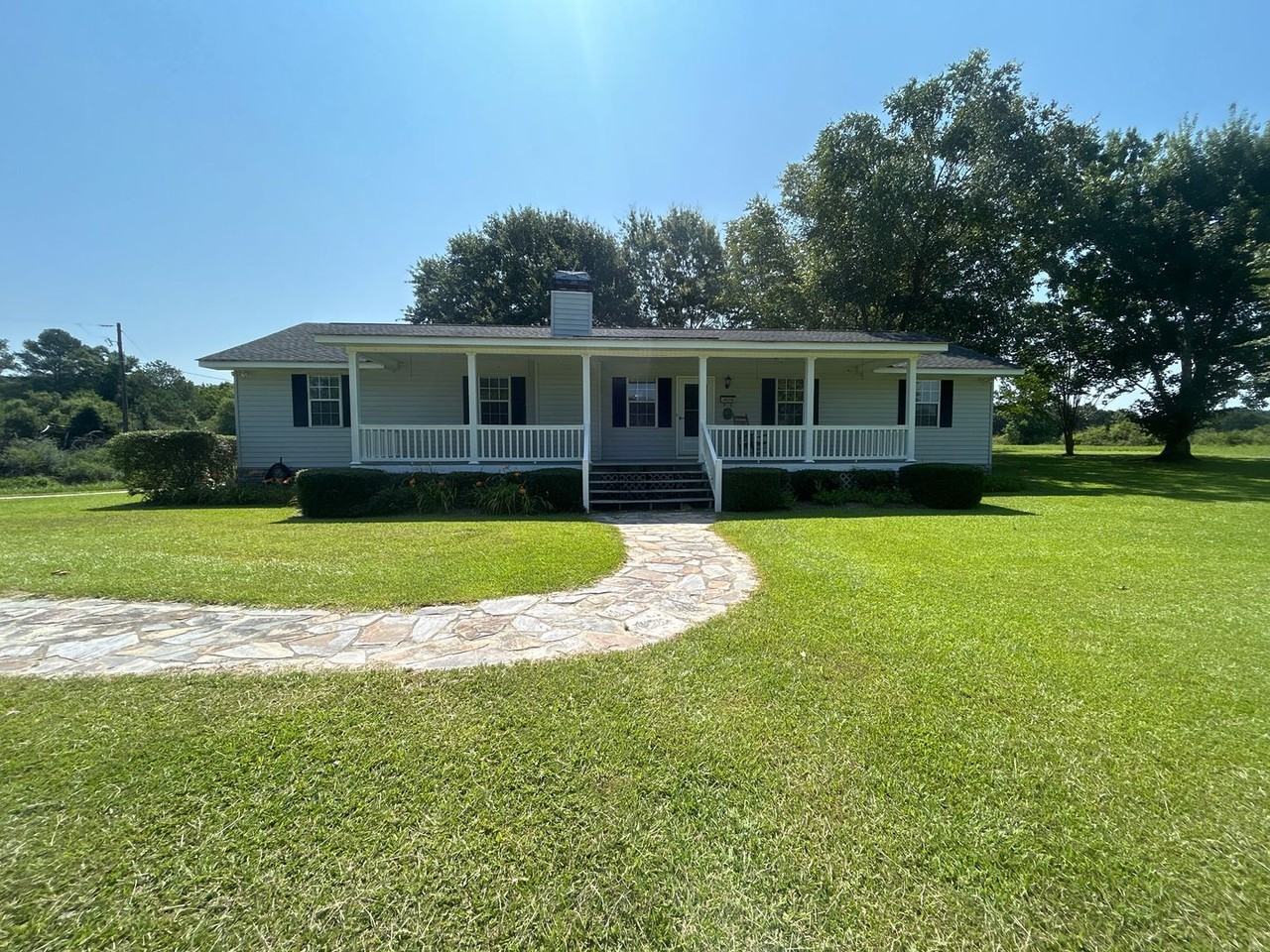 2530 Ashmore Barden Rd - Photo 2 of 16