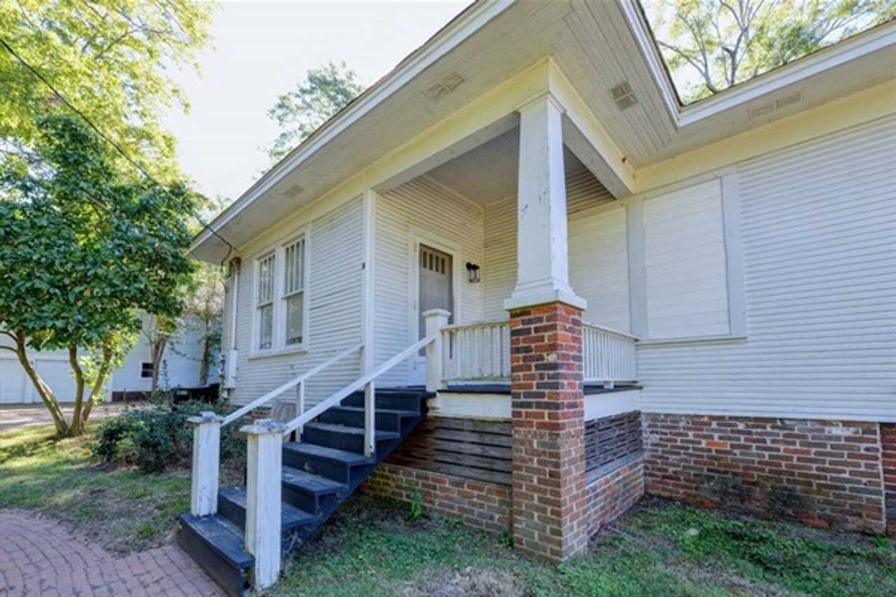 Bully Belle Properties - Photo 4 of 40