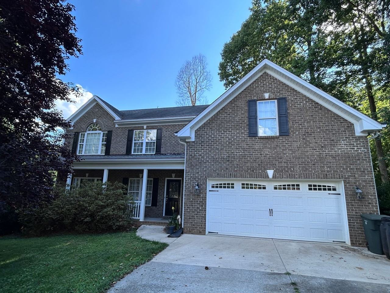 4540 Pebble Lake Dr - Photo 2 of 50