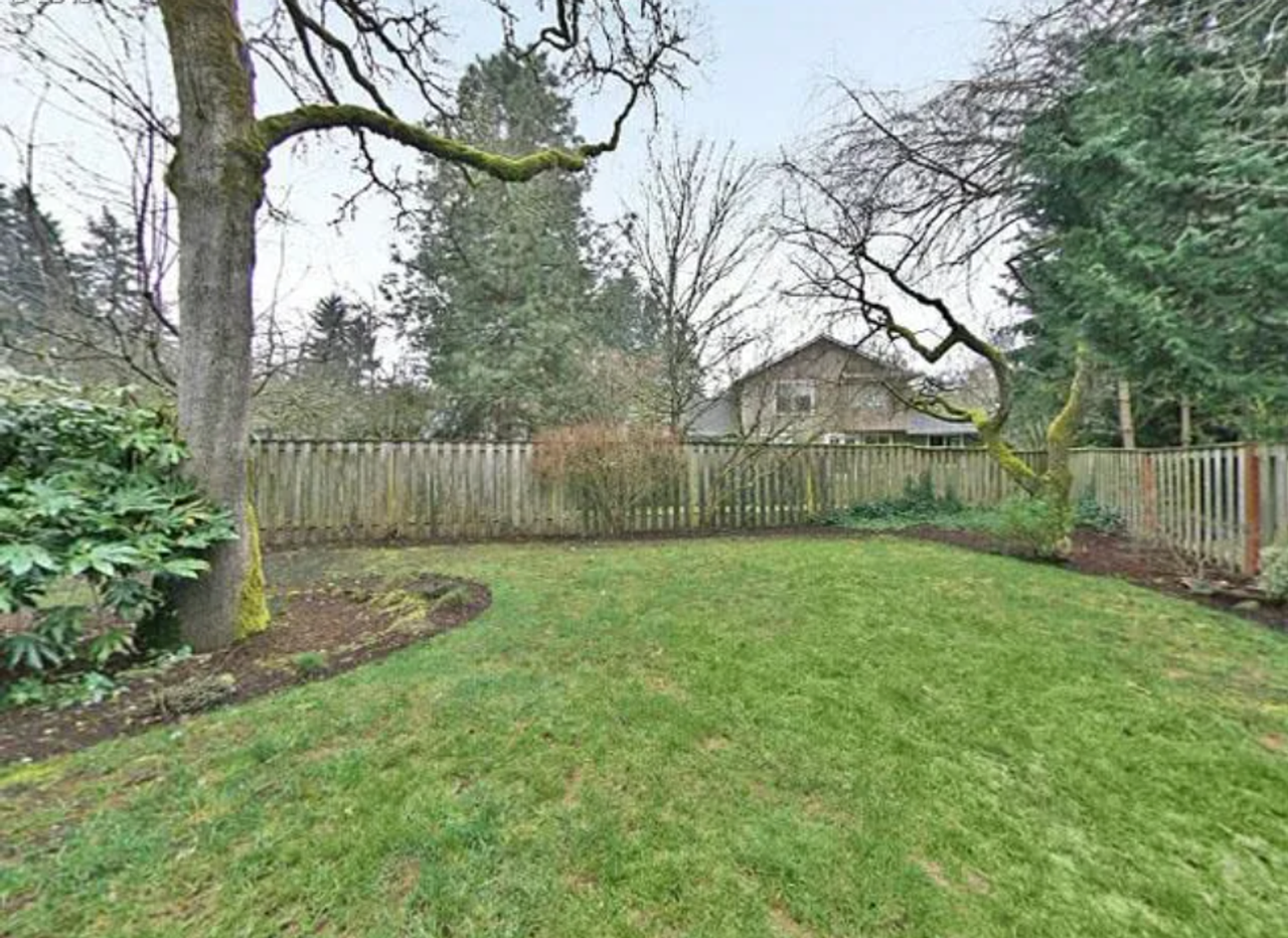17147 Warren Ct - Photo 3 of 3