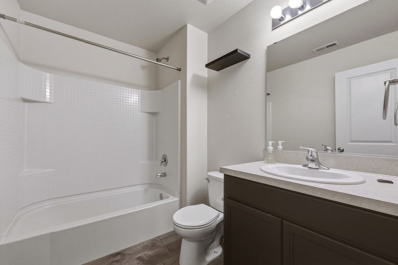 7003 Alta Vista Dr Se - Photo 6 of 45