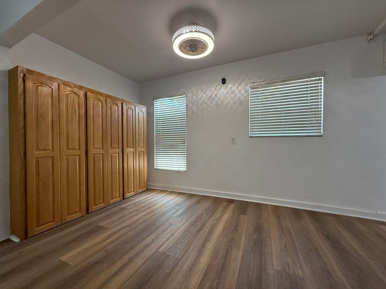 515 Wood St - Photo 5 of 11