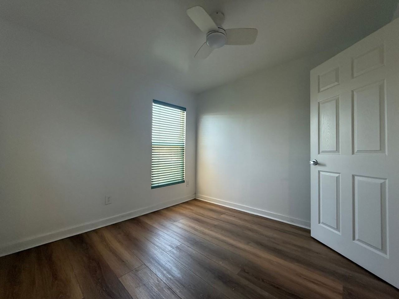 515 Wood St - Photo 6 of 11