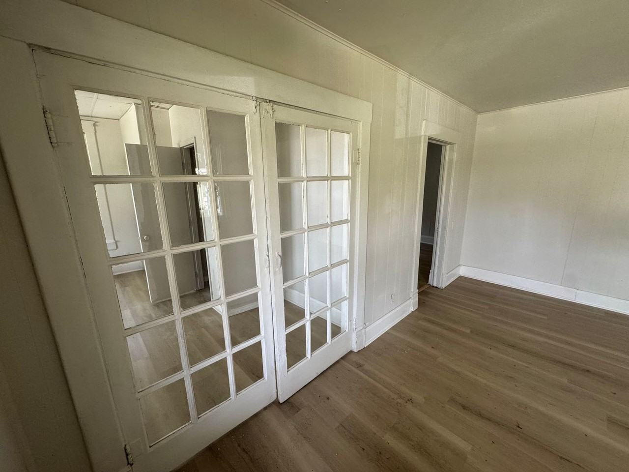 934 N National Ave - Photo 5 of 31