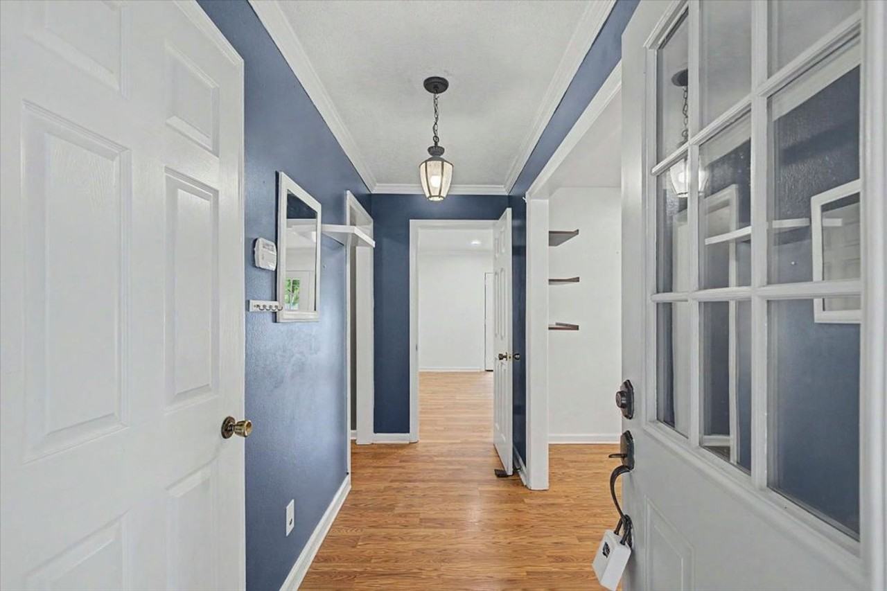 1332 Grace Dr - Photo 4 of 34