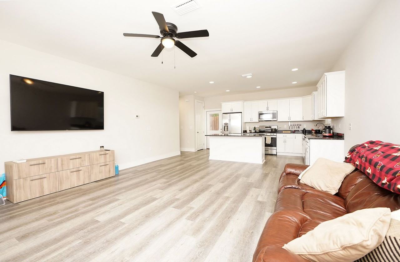 106 106 Penny Lane - Photo 4 of 26