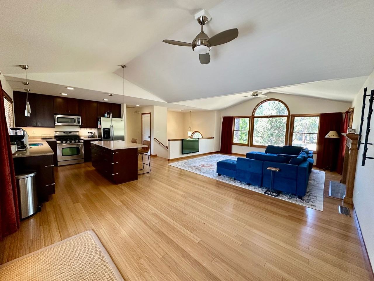 6425 Coopers Hawk Rd - Photo 2 of 42