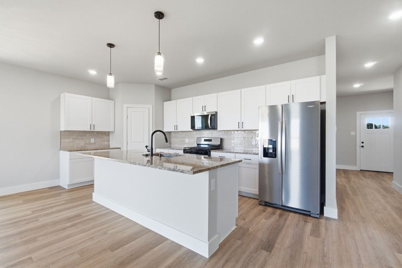 4126 Ranger Rd - Photo 3 of 15