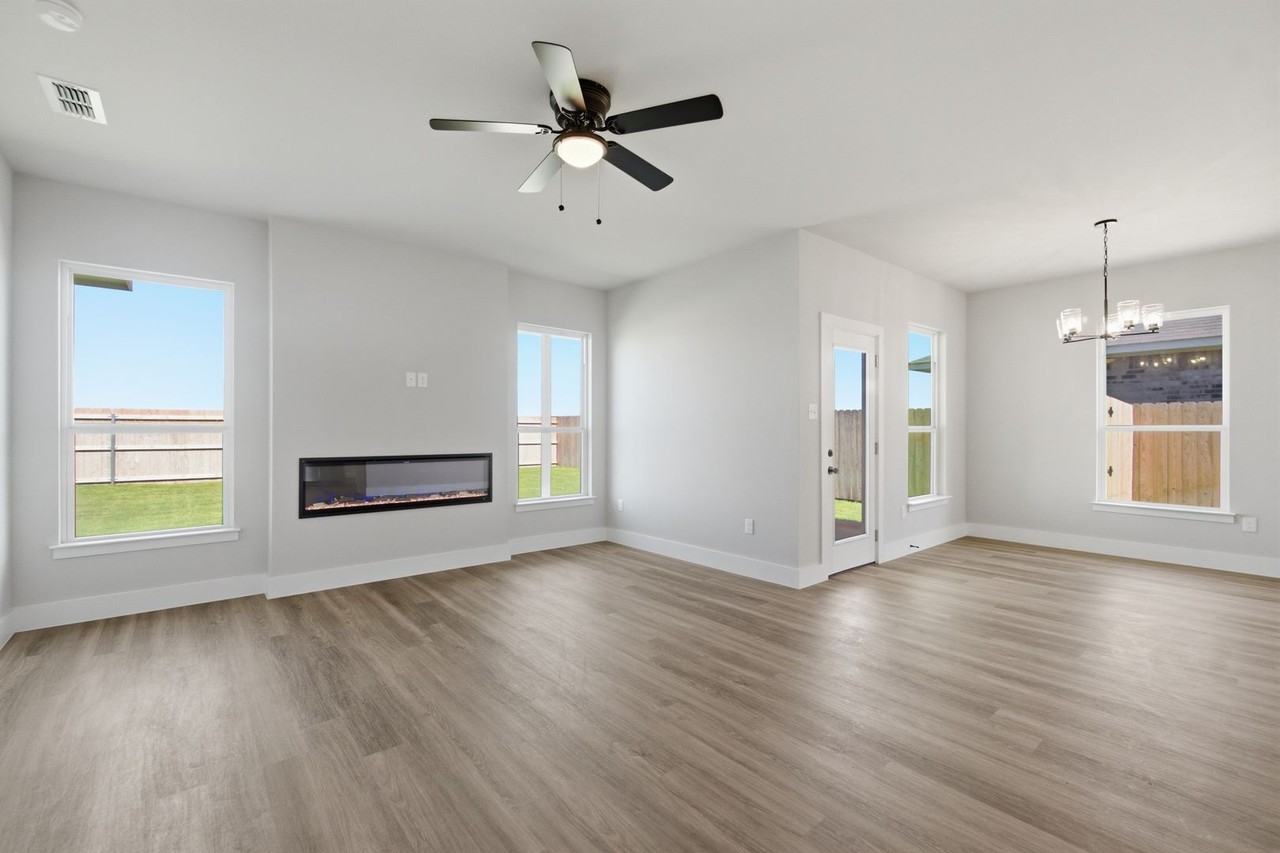 4126 Ranger Rd - Photo 5 of 15