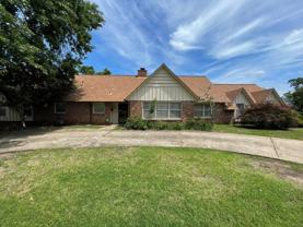 5817 E 56th St - Photo 1 of 1