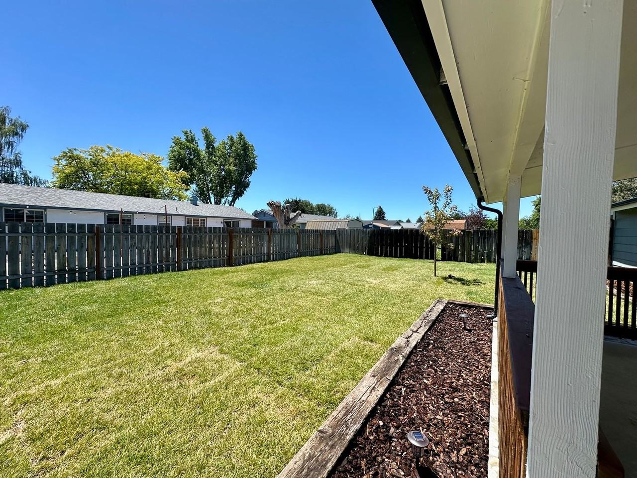 4738 Sturdivant Ave - Photo 3 of 33
