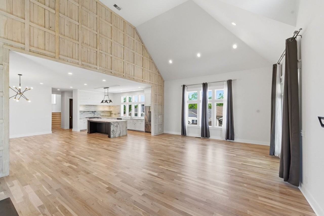 2801 27th Ave S - Photo 5 of 50