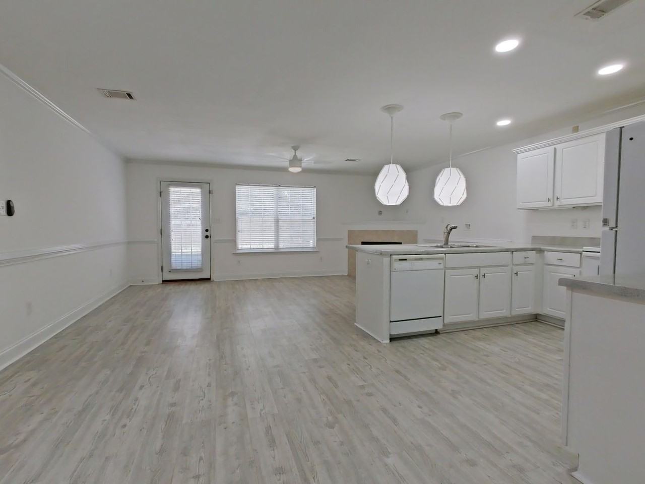 2022 Reserve Ln - Photo 4 of 20