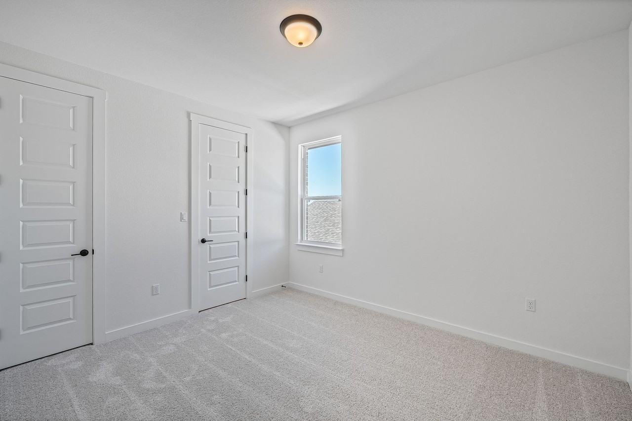 6812 Rounded Pebble Ln - Photo 6 of 35