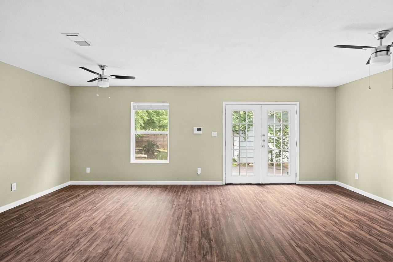 1422 Yorkshire Dr - Photo 5 of 29