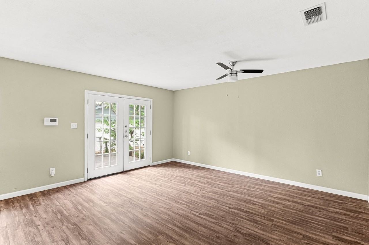 1422 Yorkshire Dr - Photo 6 of 29