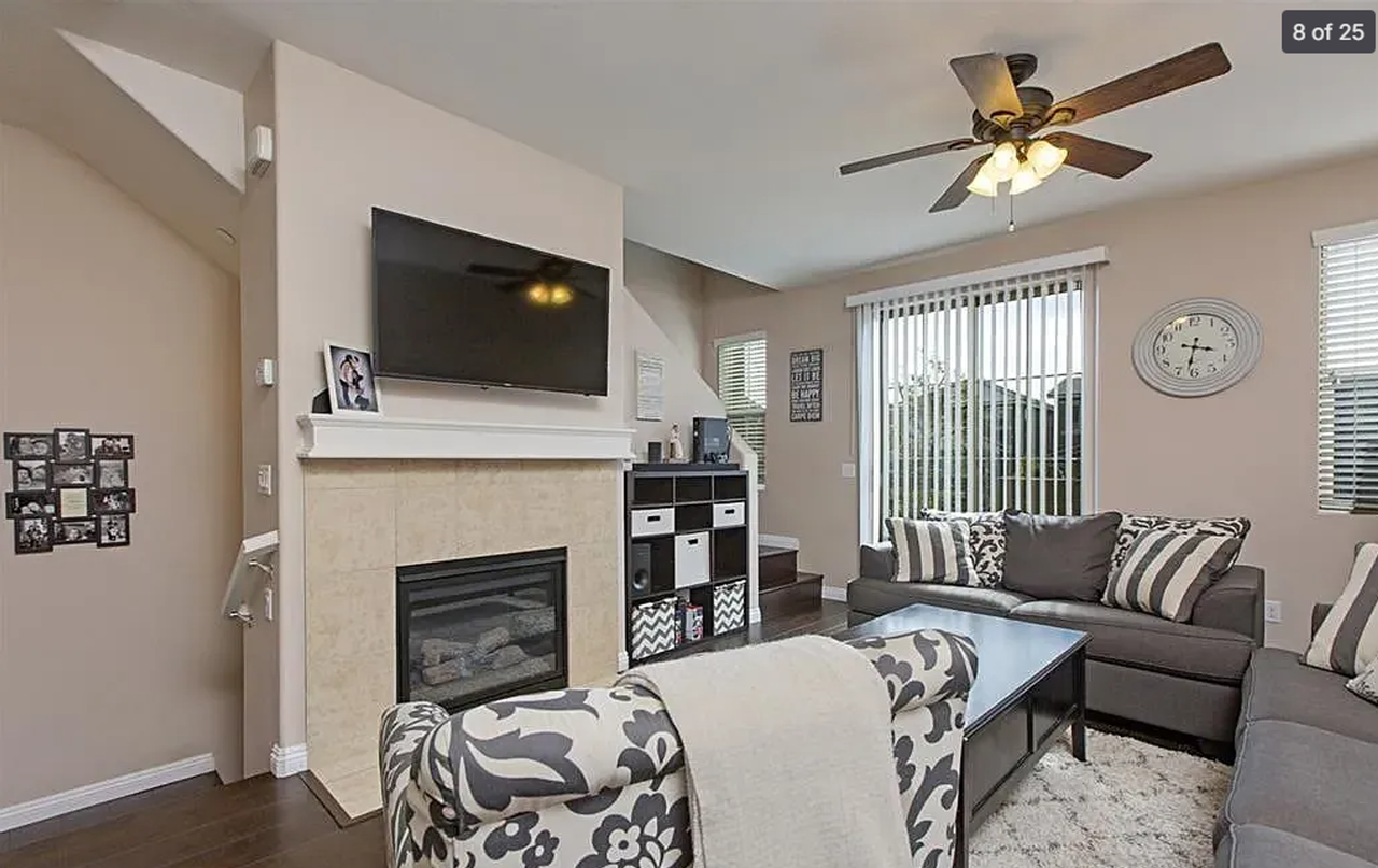 1831 Crimson Ct #8 - Photo 4 of 17