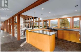 featured image of 552 Beachview Drive