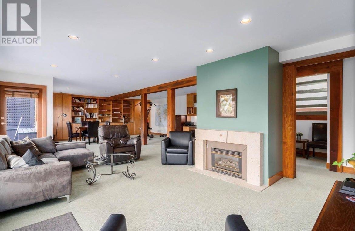 552 Beachview Drive - Photo 8