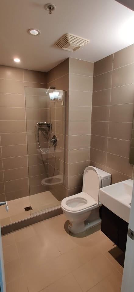 8080 Cambie Road #920 - Photo 7 of 14