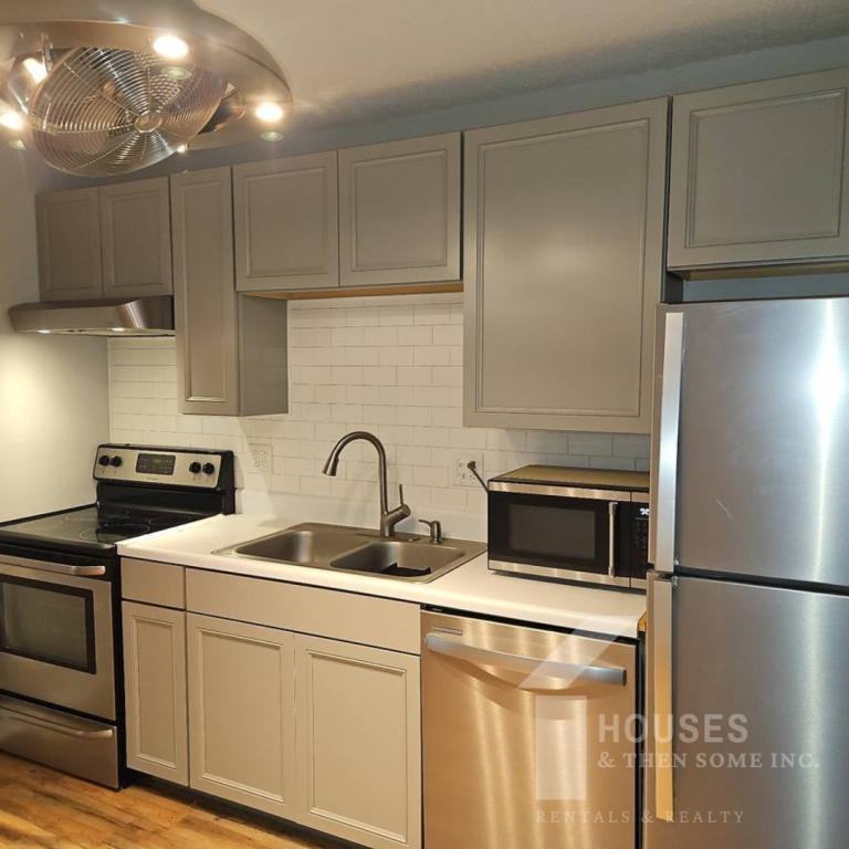 553 Memorial Drive Ext - Photo 5 of 19