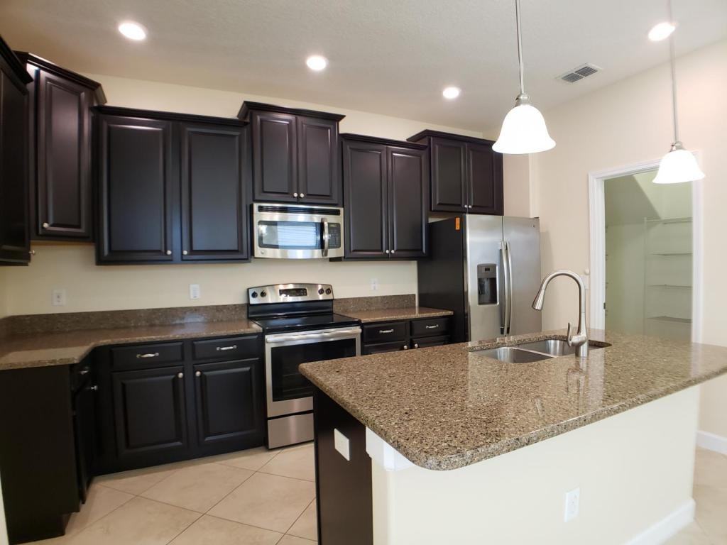 7449 Ella Ln - Photo 4 of 23