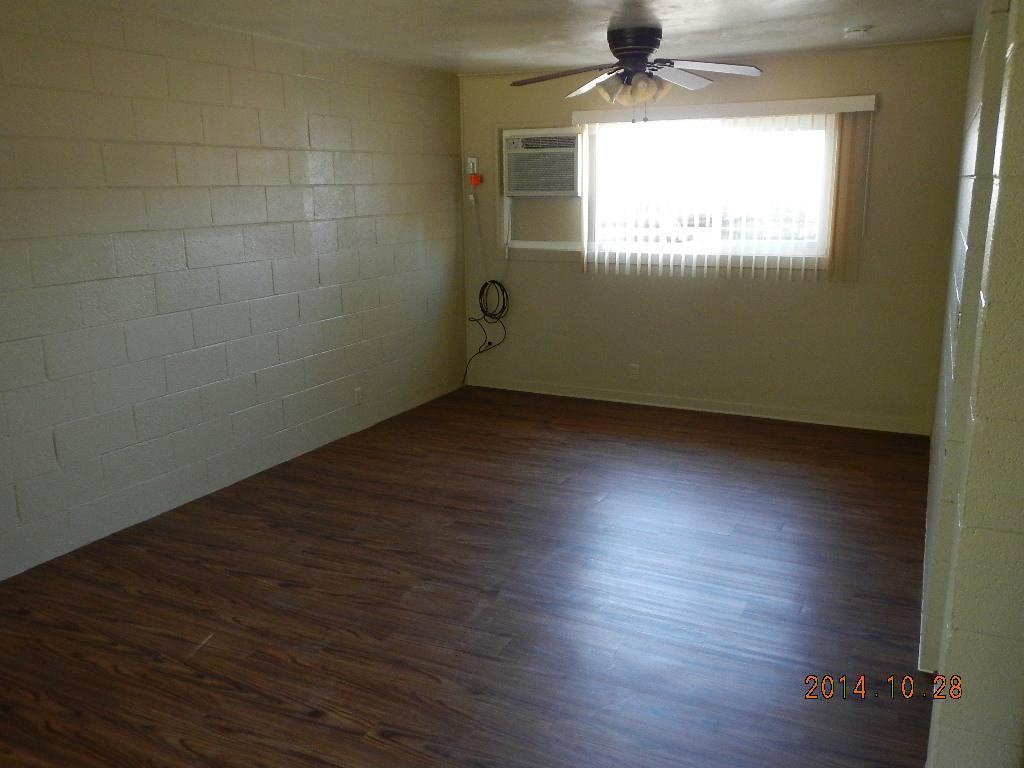 13928 Grangeville Blvd - Photo 2 of 10