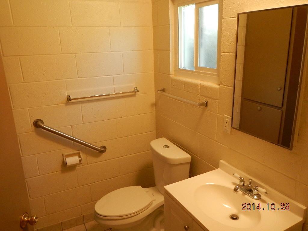 13928 Grangeville Blvd - Photo 7 of 10