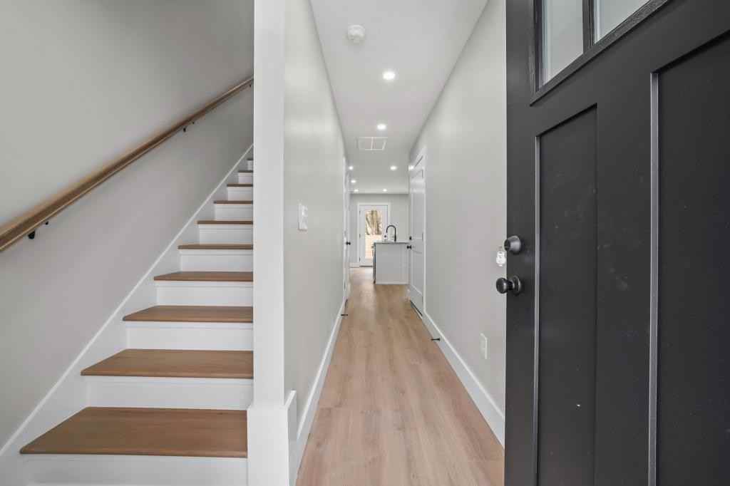 124 Shipman Dr - Photo 4 of 24