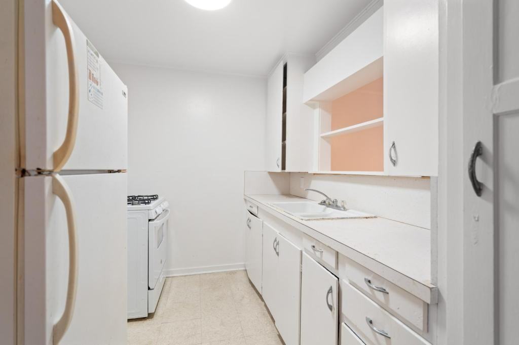 305 10th Ave Nw - Photo 5 of 11