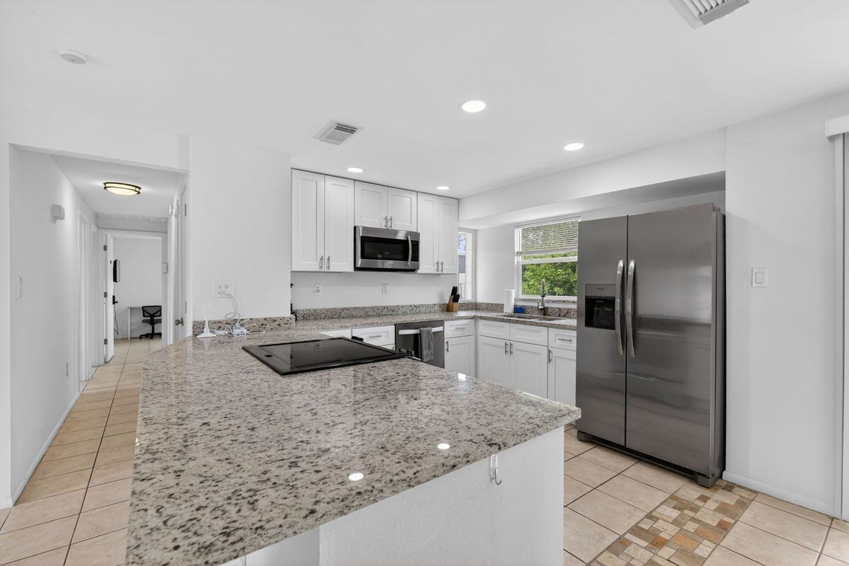 1057 Tropical Ave Nw - Photo 6 of 31