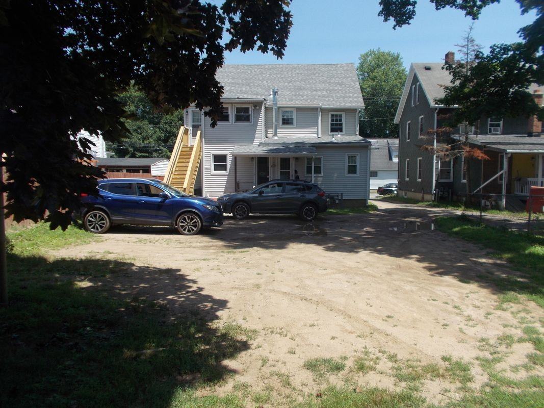 161 Howard Ave - Photo 5 of 5