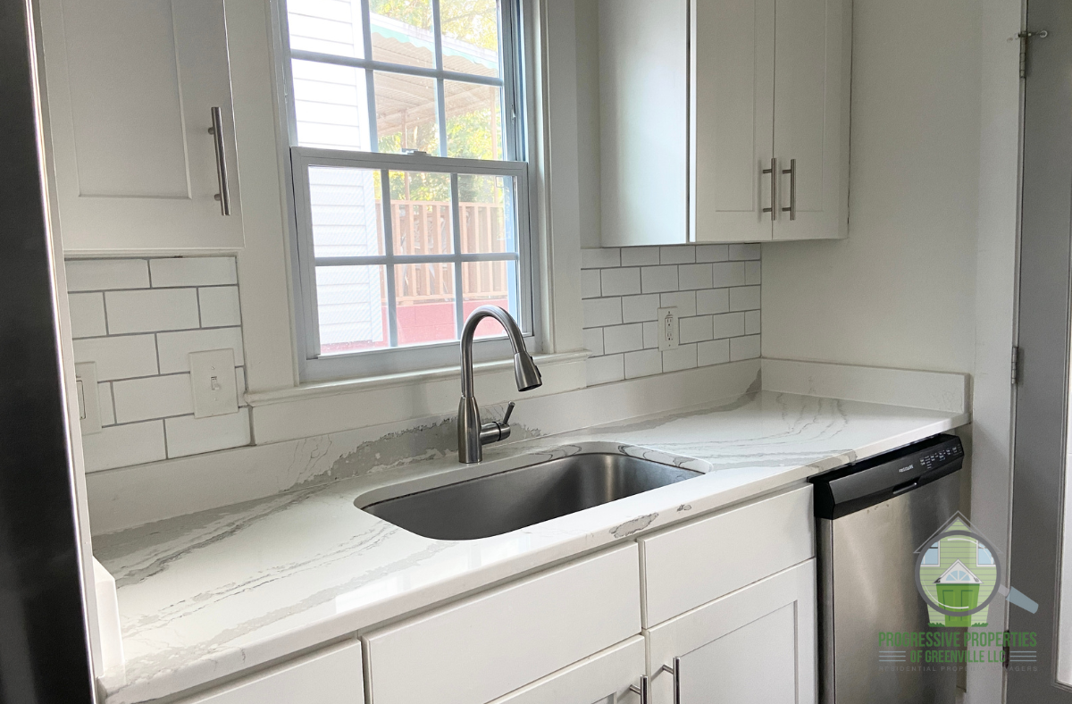 21 Mims Ave #1 - Photo 2 of 12