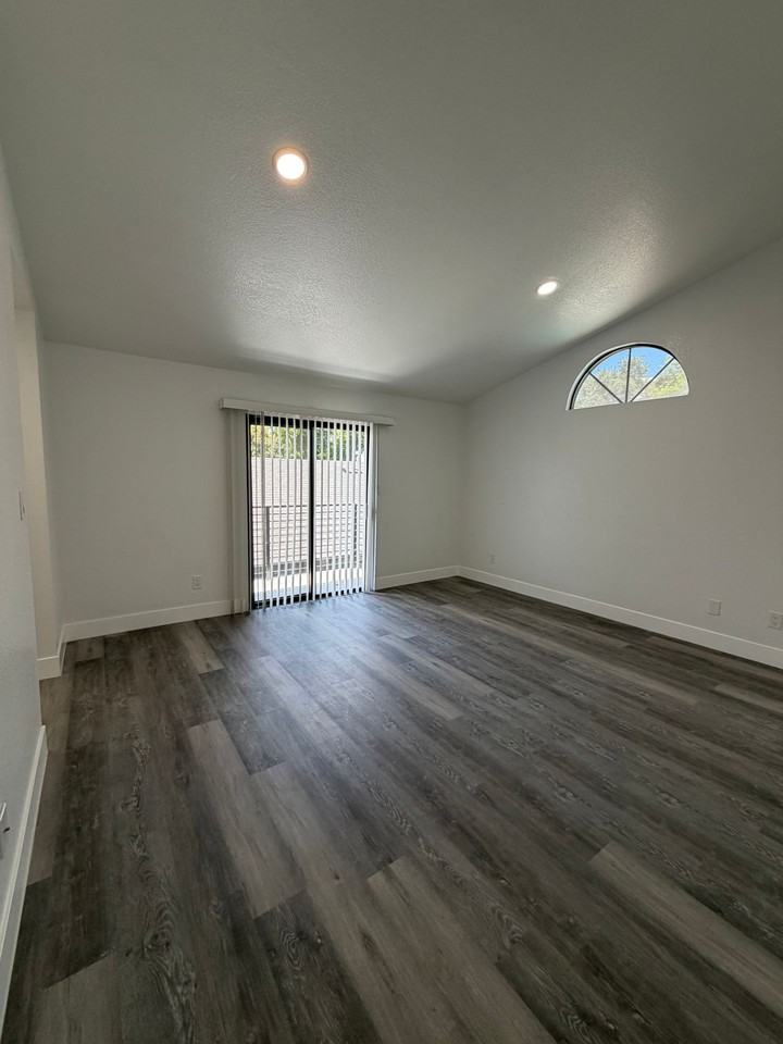Parkview Living, LLC - Photo 4 of 21