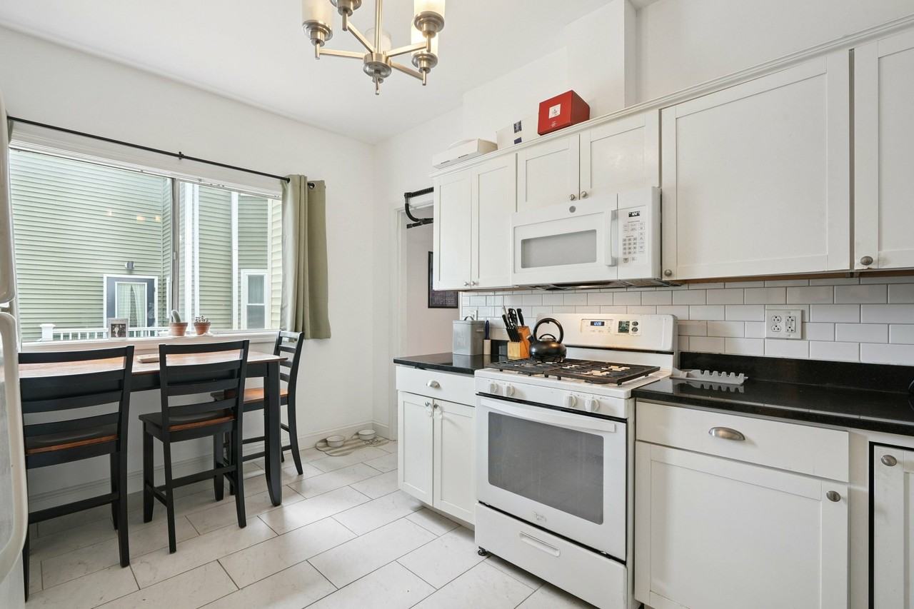 67 Concord Ave #1 - Photo 4 of 16