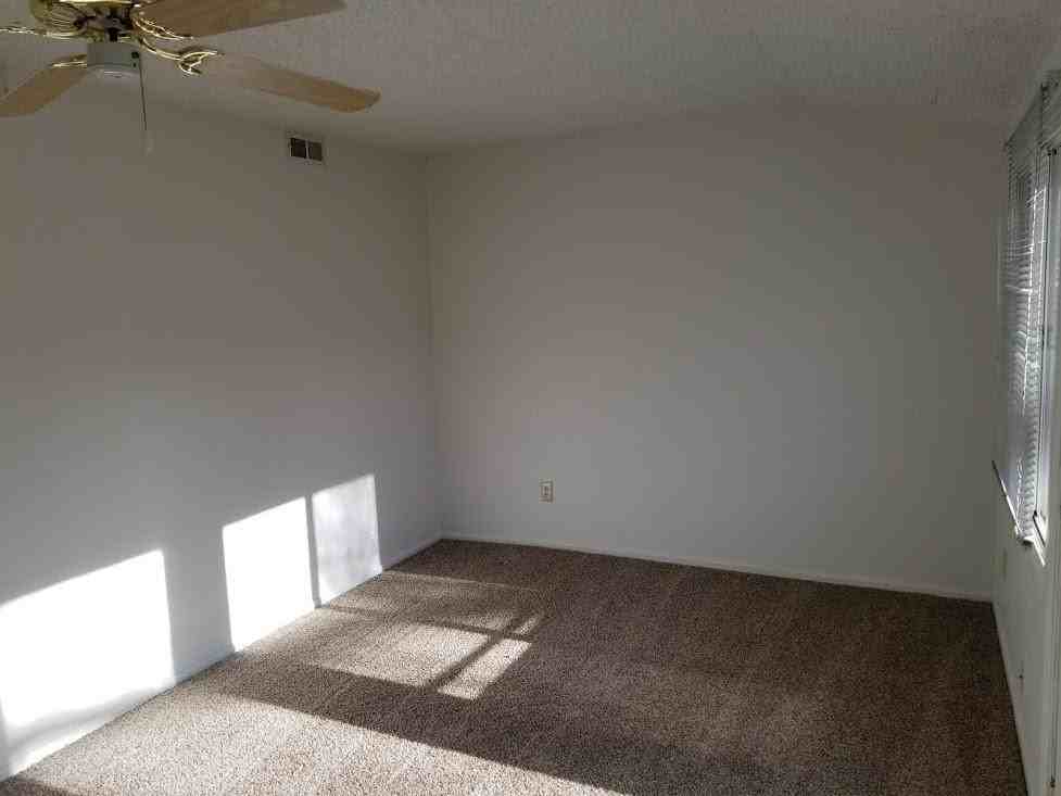 3176 W Pikes Peak Ave - Photo 3 of 7