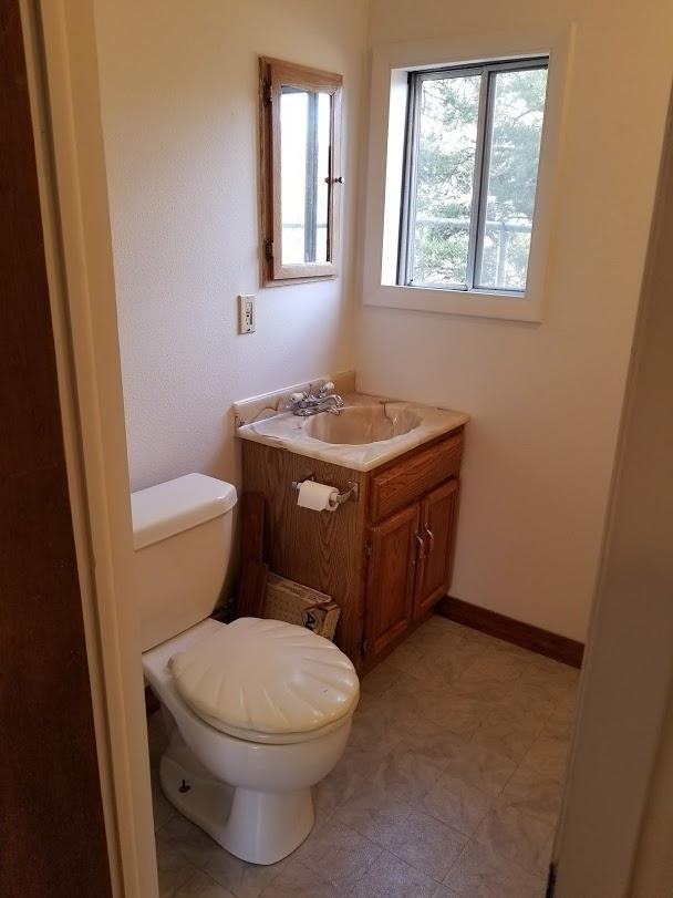 3176 W Pikes Peak Ave - Photo 5 of 7