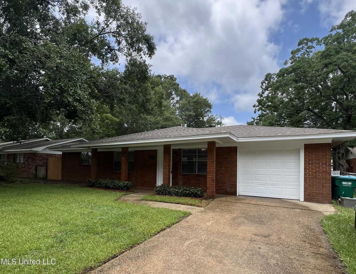 103 Ralph Dr